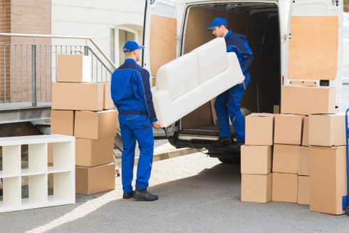 Free quote planning for a move near busy Soho streets