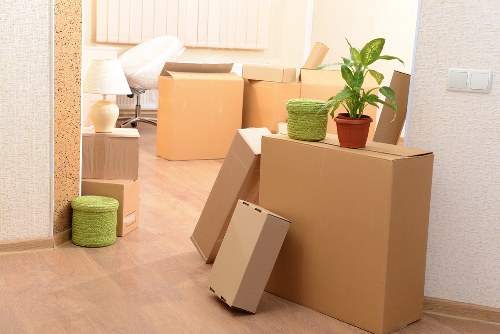 Urgent moving service for flats and apartments in Soho